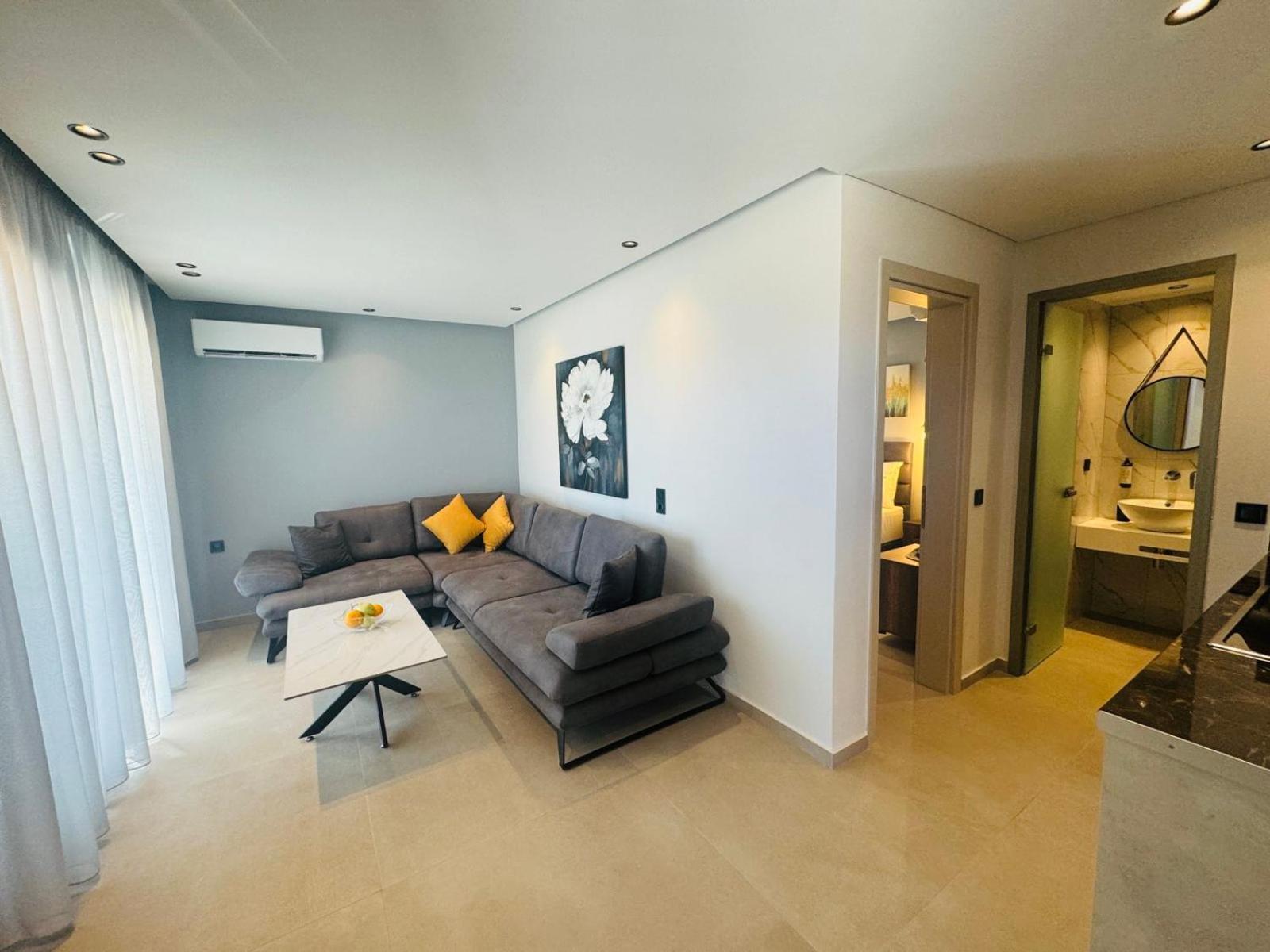 Joy Apartments リメナリア 部屋 写真